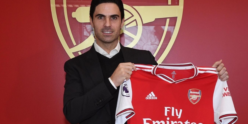 Huấn luyện viên ảnh hướng rất nhiều đến lối chơi của Arsenal